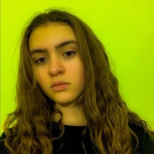 Meet your Posher, Daniela teresa